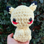 Support Crochet Plushies - Pikachu