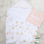 Hooded Towel Light Pink Daisies