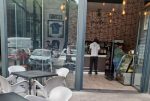 Stunning Coffee Shop In Trendy Area