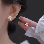 Chic Daisy Flower Stud Earrings For Women - Simple Trendy Design With Copper Posts Perfect For Everyday & Vacation Wear