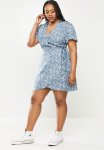 Missguided Plus Floral V Neck Tie Waist Dress - Blue