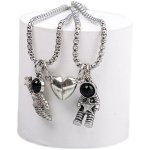 2PCS 1PAIR Funky Spaceman Pendant Necklaces Astronaut Creative Star Couple Necklaces Friendship Jewelry Lovers Valentine's Day G