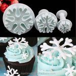 Snowflake Plunger Cookie Cutter Set
