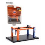 Greenlight – 1:64 Four Post Lifts Series 2 Union 76