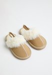 PoP Candy Shearlin Lined Sandals - Brown
