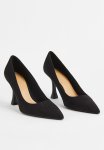 Court Shoes - Black