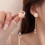 Camellia Tassel Stud Earrings Female Elegant Beautiful Fairy Style Light Luxury Pearl Earrings Premium Sense Ear Wire Eardrop Je