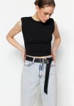 Padded Fitted simple Crew Neck Crop Flexible Knitted Blouse - Black