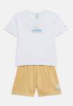 Converse Unisex T-Shirt And Short 2 Piece Set In White And Beige - White 4