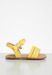 Cupcake Sandal - Yellow