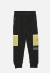 Nike Nkb B Nsw Paint Yf Ft Pant - Black