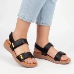 Mylee 2 Wedge Sandals - Black - 8