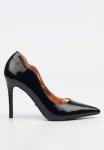 Lola 35 Court - Black
