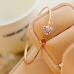 1PC Double Peach Heart Bracelet With Rhinestones - Perfect Gift For Friends Birthdays Parties Holidays And Mother's Day