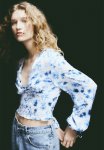 Cropped V-neck Blouse - White & Blue Floral