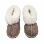 Snoogz Sheepskin Slippers Size 9