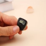 Modern Plastic Finger Ring Tally Counter With Card Accessory - Unlimited Edition Electronic Handheld Clicker Battery-operated Di