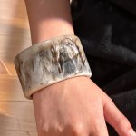 Elegant Vintage-inspired Bohemian Resin Bangle Bracelet For Women - Perfect For Everyday & Party Wear