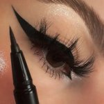 1PC Quick-dry Eyeliner Pencil Makeup Long Lasting Smooth Matte Eye Liner Waterproof Anti Smudge Liquid Eyeliner Pen Eyes Cosmeti