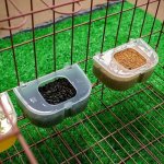 1PC Pigeon Anti Scattering Food Box Carrier Pigeon Food Box Parrot Food Trough Bird Breeding Cage Hanging Box
