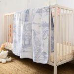 Amanda Cotton Baby - Savannah Babies Overcast bleach - 100 X 120 Cm