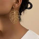 Hollow Out Leaf Drop Earrings Classic Leaves Design Elegant Earrings Suitable For Daily Wear