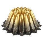 24CM Primrose Cake Mould - Gold