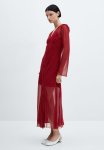 Dress Roses - Red