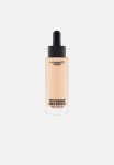 MAC Studio Waterweight SPF30 Foundation - NC15