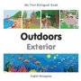 My First Bilingual Book - Outdoors   English-portuguese     English Portuguese Board Book