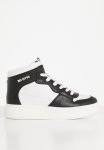 Hoop Sneaker - Black & White