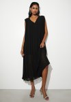 V-neck Pleated Trapeze Midi Dress - Black