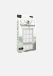Glamorous Nails - White Lily