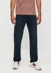Levi's 502 Taper Za Master Of None