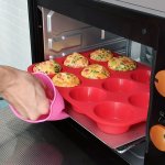 1PC Silicone Muffin Pan 29.49CM X 22.0CM 12 Cavity Non-stick Baking Cupcake Pan Pudding Mold Oven Accessories Baking Tools Kitch