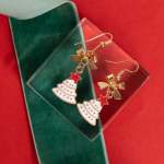 Christmas Tree Novelty Earrings Assorted Styles - White & Gold Tree With Bow