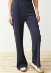 Premium Ribbed Stitch Straight plain Fit Knit Sweatpants - Anthracite