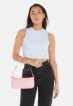 Tommy Hilfiger Must Shoulder Bag - Pink