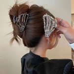 Gothic Style Skull Hand Shaped Hair Grab Clip Hair Bun Maker Trendy Hair Styling Accessories For Women And Daily Use Wear
