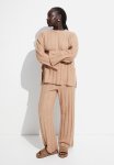 Oversized Rib-knit Jumper - Beige