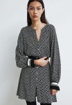 Long-sleeved Dress - Black patterned