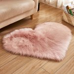 1PC Heart-shaped Plush Rug - Soft And Fluffy Carpet For Living Room Bedroom And Sofa - Perfect Home And Room Decor