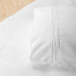 250 Thread Count Cotton Rich Duvet Cover Set Pleat Tuck White - Super King 260X240CM