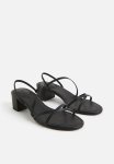 Block-heeled Sandals - Black