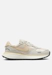 Nike Phoenix Waffle