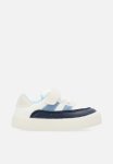 PoP Candy Colour Block Sneakers-white & Blue