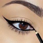 Waterproof Eyeliner Pencil Smudge-proof Easy Application Long-lasting Vibrant Color Ideal For Makeup Enthusiasts & Beginners Per