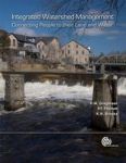 Integrated Watershed Managemen - Connecting People To Their Land And Water Paperback