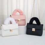 Women's Fashion Handbag Pu Leather Cute Plush Handle Classic Flap Design Safety Lock Versatile For Daily Commute & Parties Washa