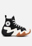 Converse Run Star Motion